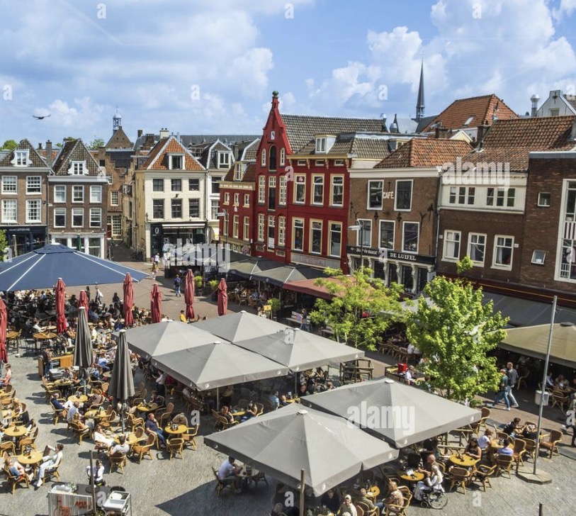 Neude Square Transformation