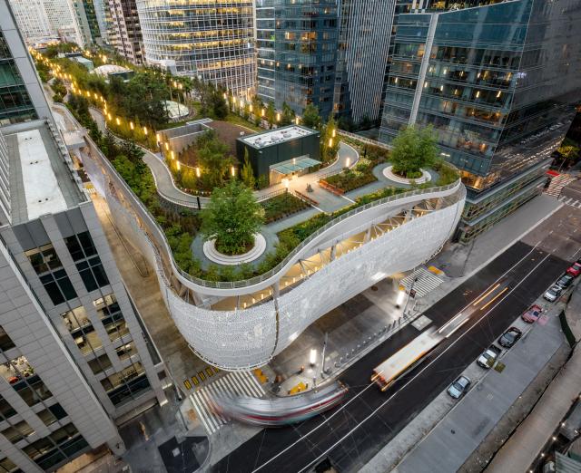 Salesforce Transit Center, San Francisco’s incomplete mobility hub