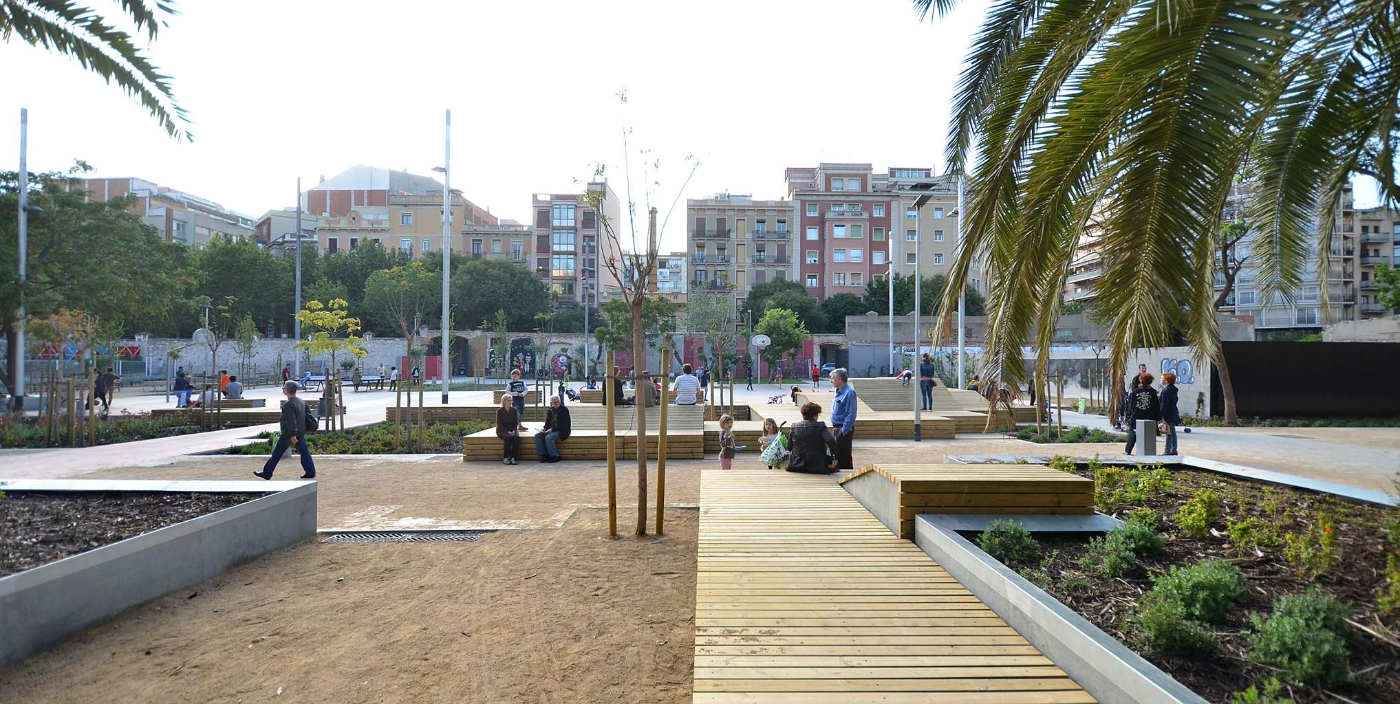 Reclaiming courtyards in the name of Cerdà